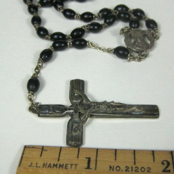 Madonna Rosary 29 In Silvertone Cross Black Beads Italy Crucifix Silver Jesus - Picture 6 of 6